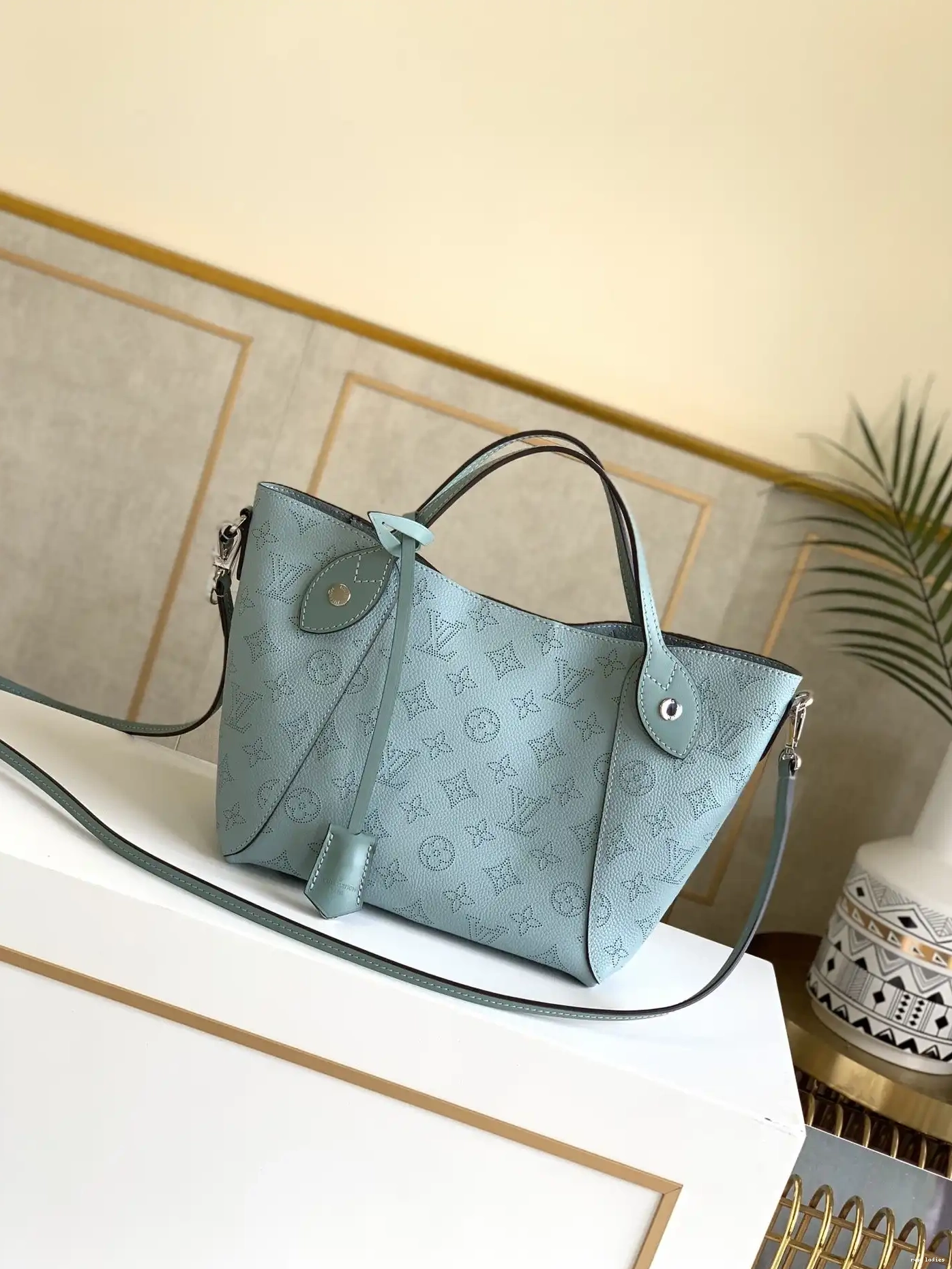 Cheap HINA LOUIS PM VUITTON 0602